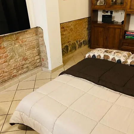 In Centro Con Cortile Esterno * Firenze