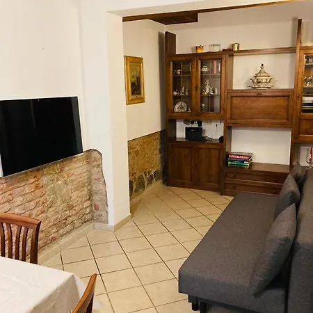 In Centro Con Cortile Esterno Apartment